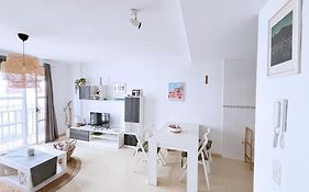 Luna De Lobos: Bright And Cozy Apartment In Bristol